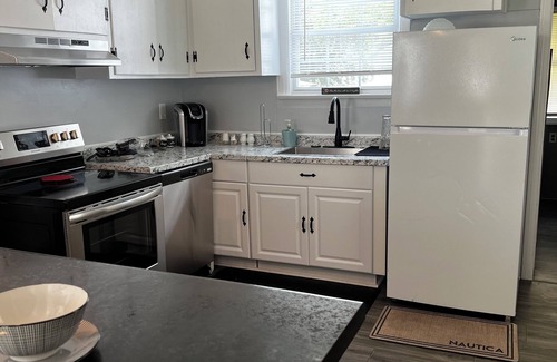 Wilson House | Charming 2-bedroom house in Wilson with Central Heating & Cooling