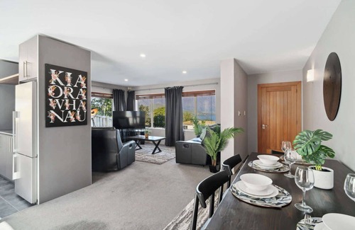 Fernhill Apartment | Charming 2 bedroom with fantastic views!