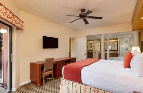 Florida Central Atlantic Coast Resort | Charming 2-bedroom resort with fitness room, WiFi in fabulous Orlando