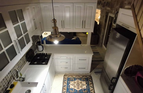 Foca House | Charming 2-bedroom stone house with heating svimming pool pleasant İzmir