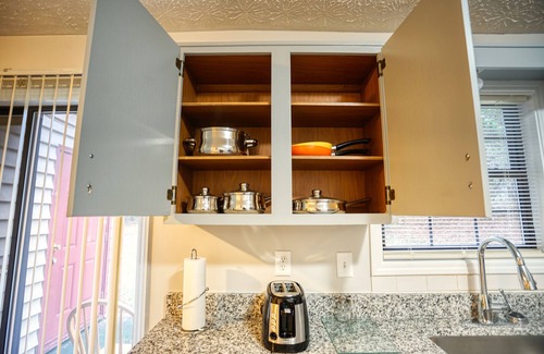 Marietta House | Charming 2-bedroom townhome with AC, WiFi in enjoyable Marietta