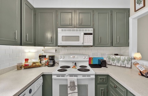 Eden House | Charming 2-bedroom townhome in great location offering all the comforts of home.