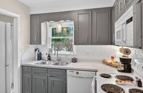 Eden House | Charming 2-bedroom townhome in great location offering all the comforts of home.