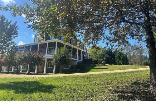 Charlottesville Apartment | Charming 2-bedroom apartment near Charlottesville on 12 beautiful acres, WIFI