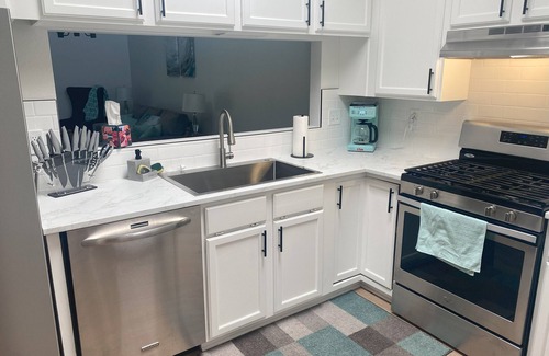 Green Valley House | Charming 2-bedroom single story town home in peaceful Green Valley