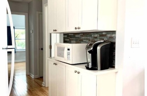 Normandy Beach Resort | Charming 2-bedroom resort with WiFi, AC in Mantoloking