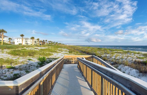 Mexico Beach House | Charming 2-bedroom house in peaceful Mexico Beach -GORGEOUS sunsets