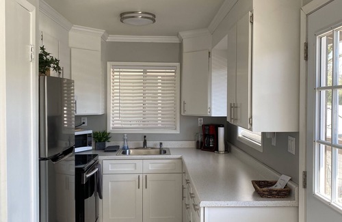 Placerville House | Charming 2 bedroom guesthouse in the Heart of Town