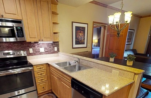 Park City Villa | Charming 2-bedroom villa in lovely Park City with AC, WiFi, fitness room