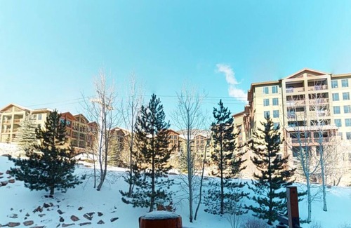 Park City Villa | Charming 2-bedroom villa in lovely Park City with AC, WiFi, fitness room