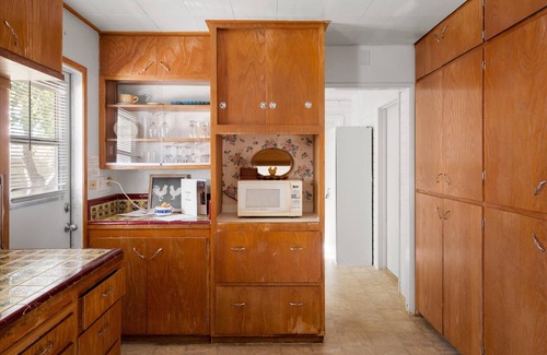 Escobedo Historic District House | Charming 2-BR Farmhouse | Backyard Views