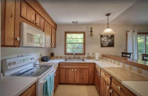 Melrose on the Beach House | Charming 2 BR House in Daufuskie Island