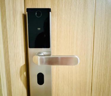 San Bartolome Apartment | Charming 2 BR with Amenity Views and Free Parking