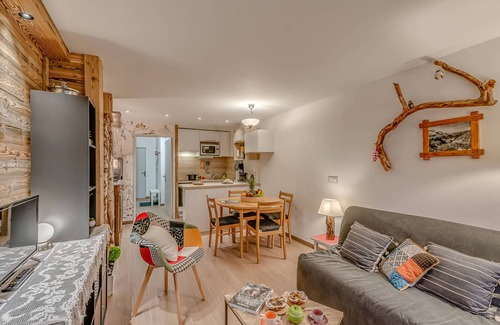 Le Lavachet Apartment | Charming 2-Room Apartment for 4/5 in Tignes, with Balcony and Premium Amenities