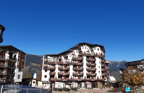 La Perriere Apartment | Charming 2-room central apt, south balcony, parking, pets allowed