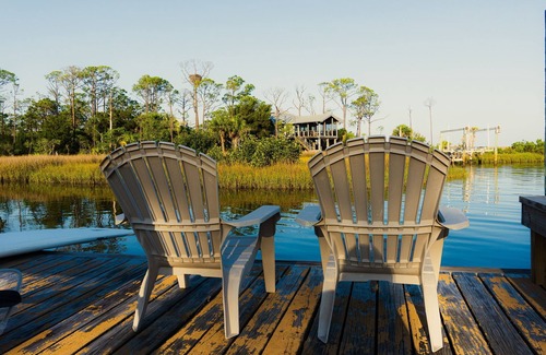 Plantation House | Charming 2-bedroom Tree House in fantastic Saint George Island