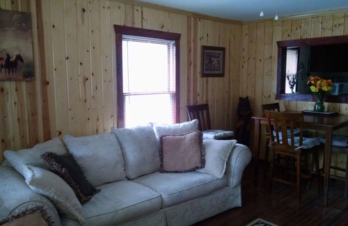 Sylva Cottage | Charming 2Br Cottage In The Smoky Mountains Of NC