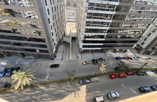 Nasr City Apartment | Charming 3-bedroom apartment with AC and WiFi in Cairo Governorate