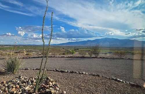Safford House | Charming 3 bed 3 bath home with stunning views of Mt Graham and valley below.