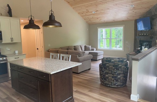 Moultonborough House | Charming 3-bedroom house in lovely Moultonborough with WiFi, AC