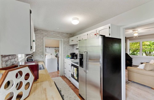 Rehoboth Beach Cottage | Charming 3-bedroom cottage with AC, WiFi and more in Rehoboth Beach