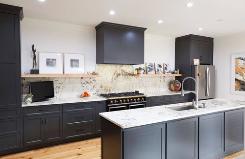 Summerville House | Charming 3-bedroom 3.5 bath located in a quiet cul-de-sac in Summerville.