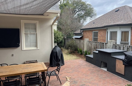 Summerville House | Charming 3-bedroom 3.5 bath located in a quiet cul-de-sac in Summerville.