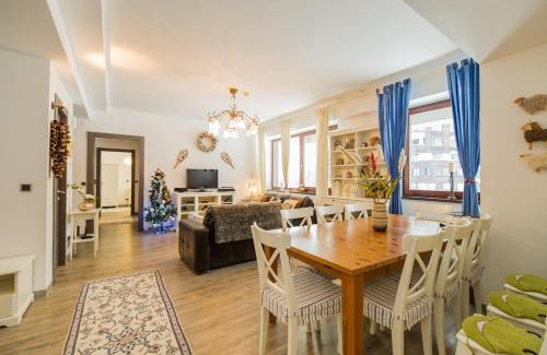 Poiana Brasov Apartment | Charming 3-Bedroom Apartment