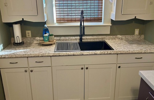 Fort Smith House | Charming 3-bedroom bungalow in delightful Fort Smith with WiFi, AC