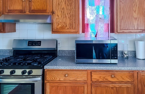 Penn Hills House | Charming 3-bedroom building with fitness room in fabulous Verona