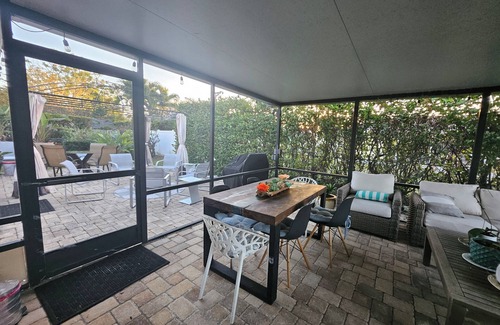 Central Naples Cottage | Charming 3-bedroom cottage in delightful Naples with WiFi, AC