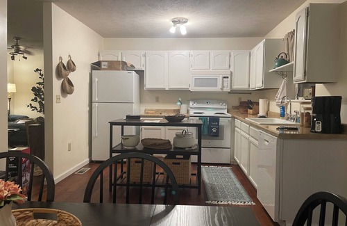 Abingdon Cottage | Charming 3-bedroom dog friendly cottage