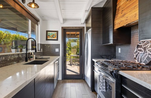 Palm Springs Other | Charming 3-bedroom Equestrian farmhouse with WiFi, AC in welcoming Thermal