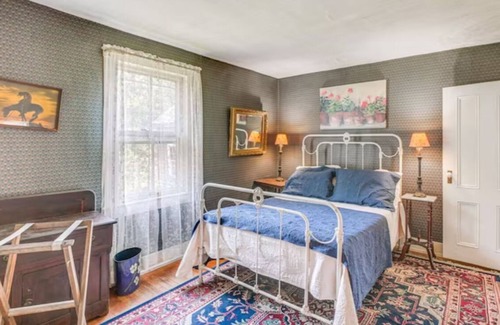 Milbridge Other | Charming 3-bedroom farmhouse in Pleasant Milbridge with WiFi