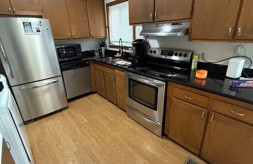 Southfield House | Charming 3-bedroom house with AC, WiFi in serene Southfield