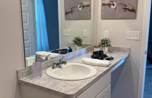 Stillwater House | Charming 3-bedroom house in delightful Stillwater 15 minutes away from campus