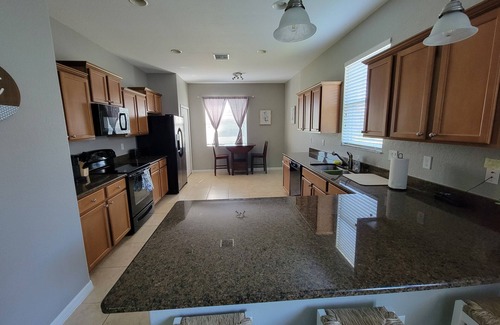 Braden River House | Charming 3-bedroom house with WiFi, fitness room in marvelous Bradenton