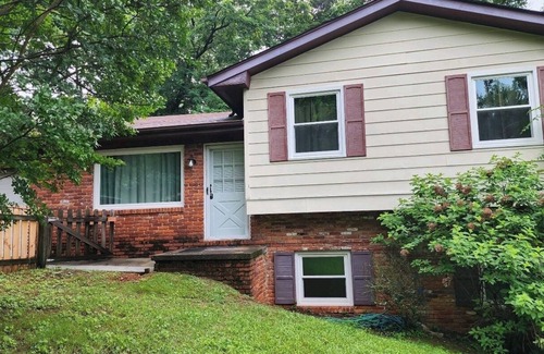 Knoxville House | Charming 3-bedroom house with AC and WiFi in amazing Fointain City