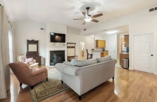 McDonough House | Charming 3-bedroom house with WiFi and AC in delightful McDonough