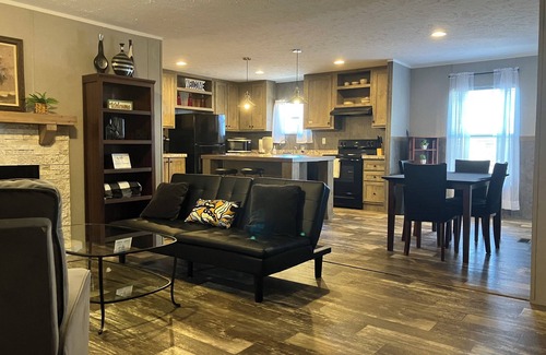 Arial House | Charming 3-bedroom home in Easley. Convenient to Greenville and Clemson