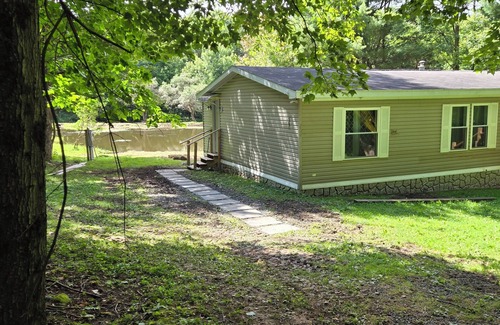 Laurens House | Charming 3-bedroom home in welcoming Laurens with 11 acres and a small pond