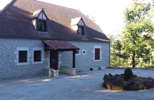 Salviac House | Charming 3-bedroom house near Salviac with heated swimming pool and wifi