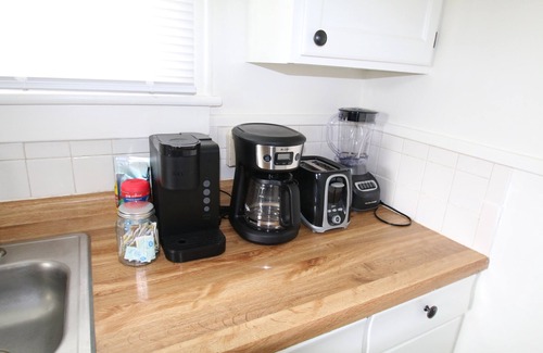 Athens House | Charming 3-bedroom house with WiFi and AC in Athens