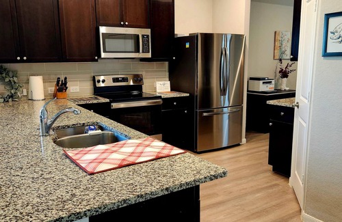 Seguin House | Charming 3-bedroom house with WiFi and AC in Seguin