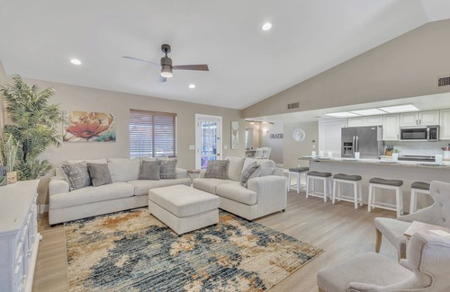 East Mesa House | Charming 3-Bedroom house with Game Room, Pool, WiFi in pleasant Mesa