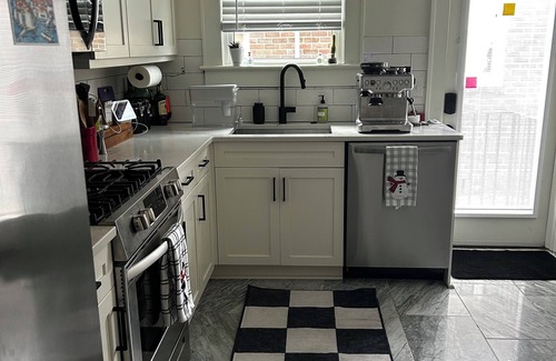 Charleston House | Charming 3-bedroom in Charleston