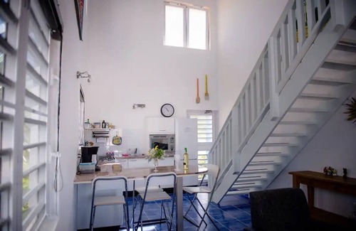 Sabana Westpunt House | Charming 3 Bedroom Oceanfront Bungalow with WiFi and AC in Westpunt