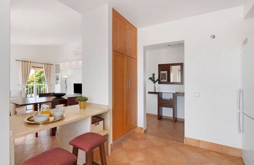 Santa Luzia Apartment | Charming 3-Bedroom Apartment 'Santa Luzia' with Shared Pool, Wi-Fi and Air Conditioning