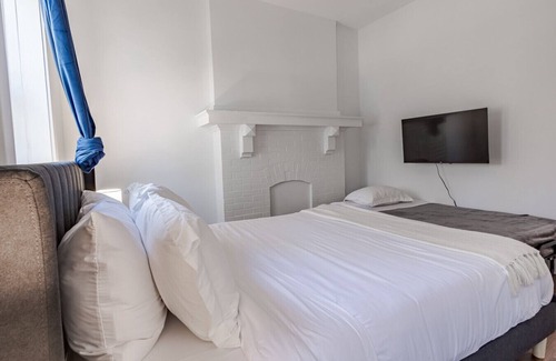 Downtown St. Louis Apartment | Charming 3-Bedroom Retreat Near Downtown St. Louis