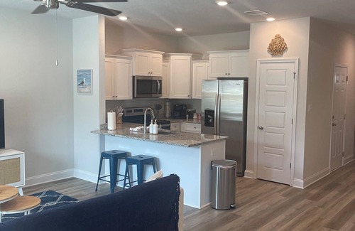Gulfport House | Charming 3-bedroom townhome in Gulfport, central location, WiFi, in home laundry